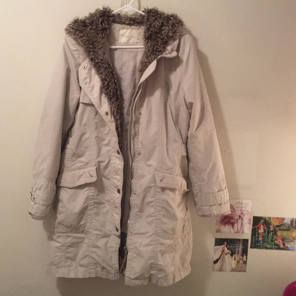 Basic House Size M Coat